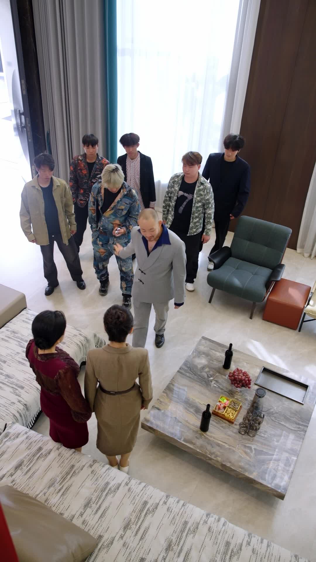 Episodio 8 - Mi Madre CEO y su Guardián